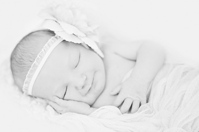 20130531_NewBorn_Henrietta_Andreas_0020bw