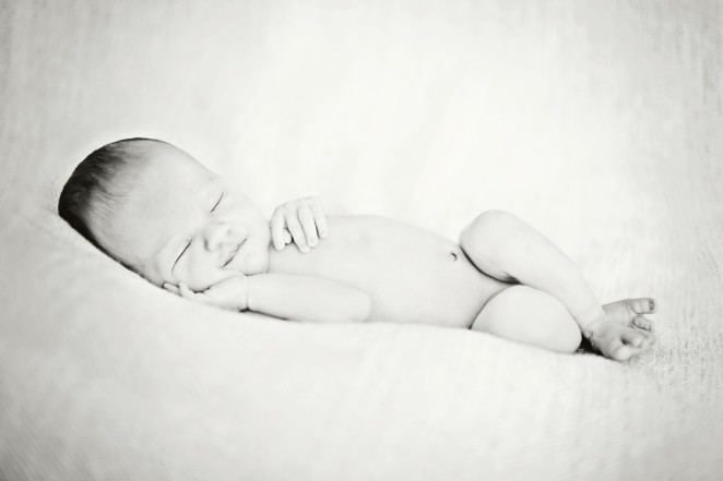 20130818_Newborn_Johan_Annica_0009bw